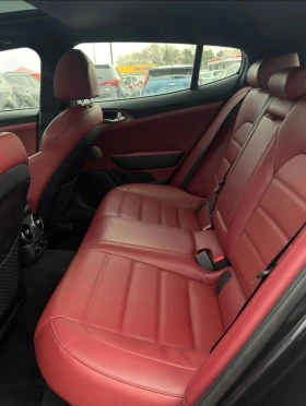 Kia Stinger 2021/3.3T/PANO/ОБДУХ/ПОДГРЕВ/360/ЧИСТ КАРФАКС - 21150 € / 41365.80 лв. - 76827257 15