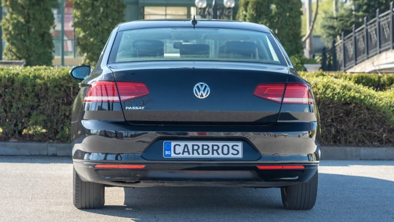 VW Passat 1.6 TDI B8 DSG7 автомат ТОП състояние Лизинг, снимка 6 - Автомобили и джипове - 41972551