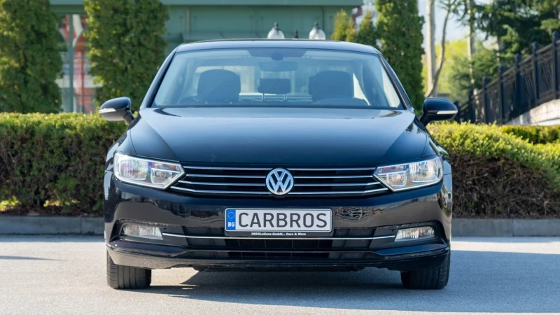 VW Passat 1.6 TDI B8 DSG7 автомат ТОП състояние Лизинг, снимка 2 - Автомобили и джипове - 41972551