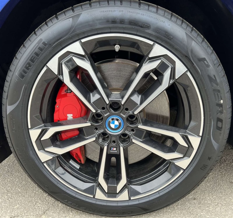 BMW iX xDrive30, снимка 4 - Автомобили и джипове - 46456556