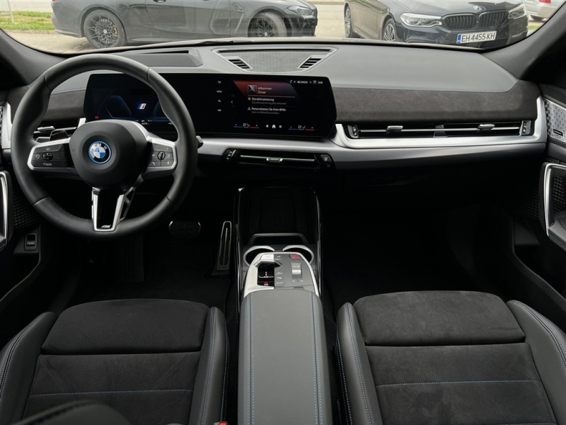 BMW iX xDrive30, снимка 6 - Автомобили и джипове - 46456556