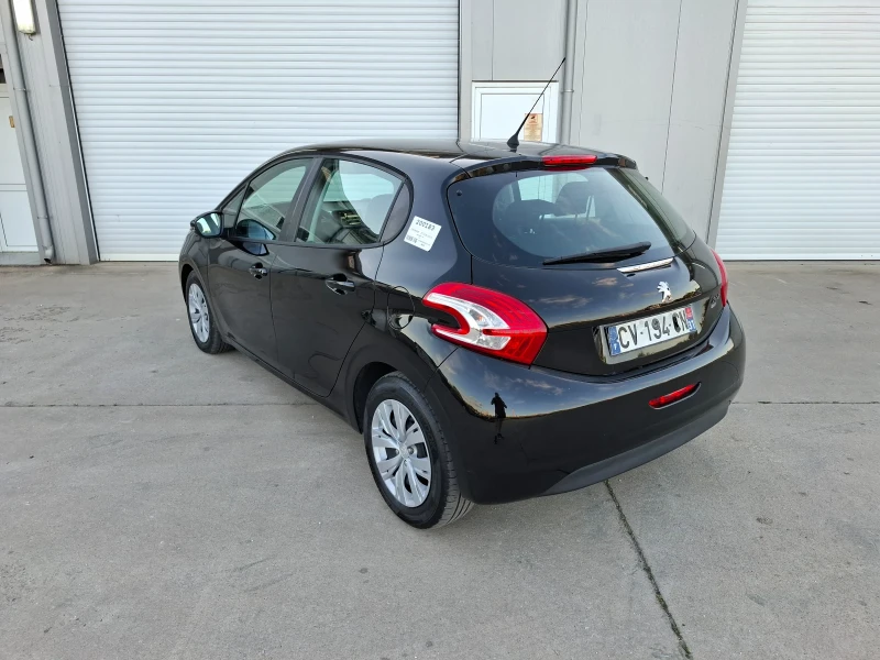 Peugeot 208 1.6hdi 92ks, снимка 3 - Автомобили и джипове - 46982560