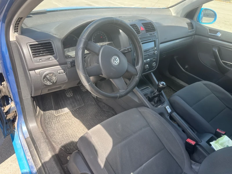 VW Golf 2.0 TDI, снимка 10 - Автомобили и джипове - 47018468