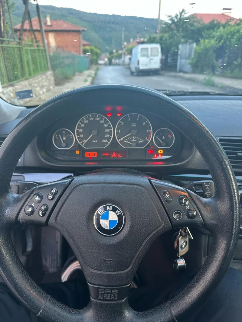 BMW 323 ci, снимка 6 - Автомобили и джипове - 47868719