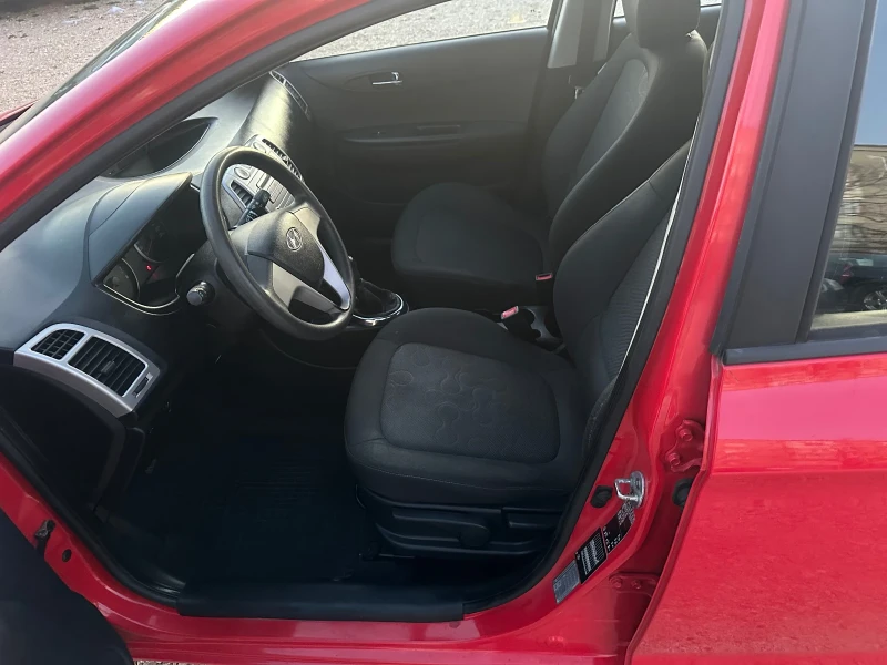 Hyundai I20 1.3КЛИМАТИК//2011Г//177000КМ, снимка 9 - Автомобили и джипове - 48756917