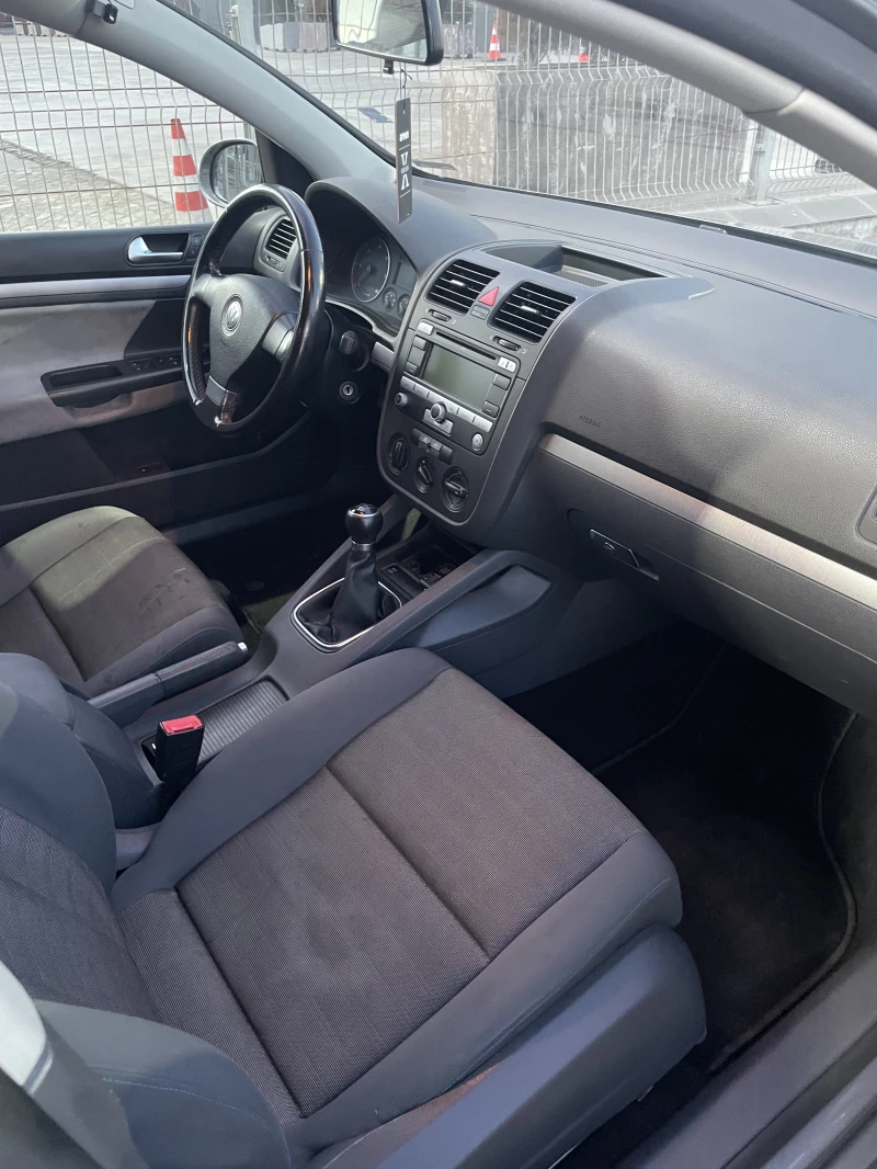 VW Golf 5, снимка 9 - Автомобили и джипове - 49016295