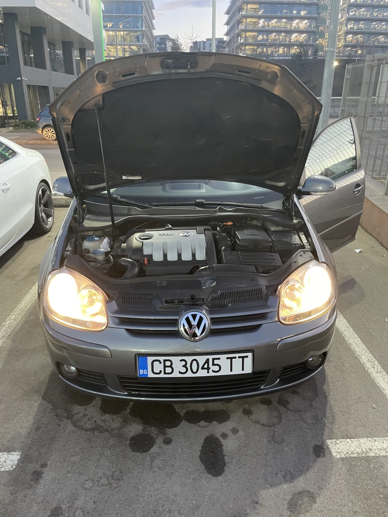 VW Golf 5, снимка 15 - Автомобили и джипове - 49016295