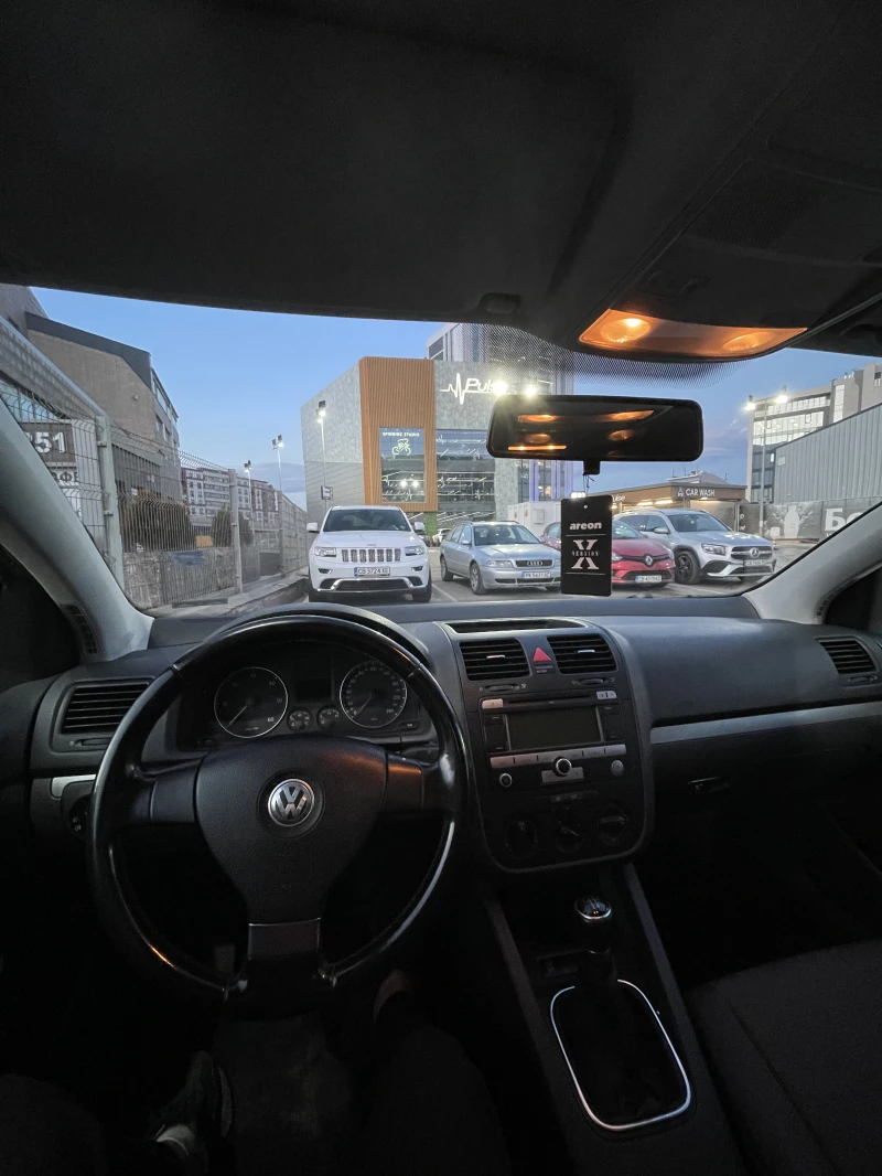 VW Golf 5, снимка 13 - Автомобили и джипове - 49016295