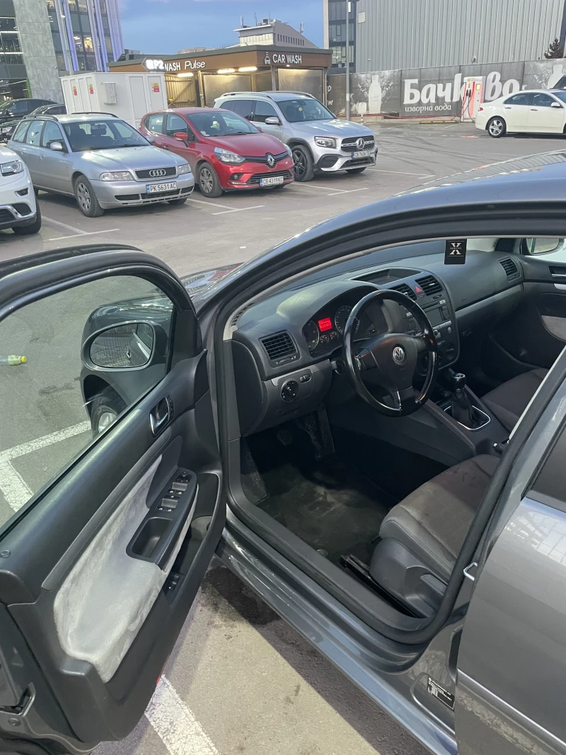 VW Golf 5, снимка 11 - Автомобили и джипове - 49016295