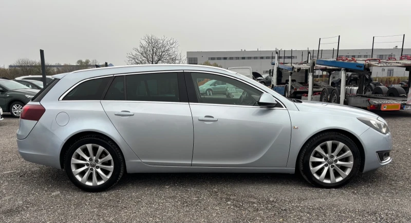 Opel Insignia SPORTS TOURER, снимка 4 - Автомобили и джипове - 52561911