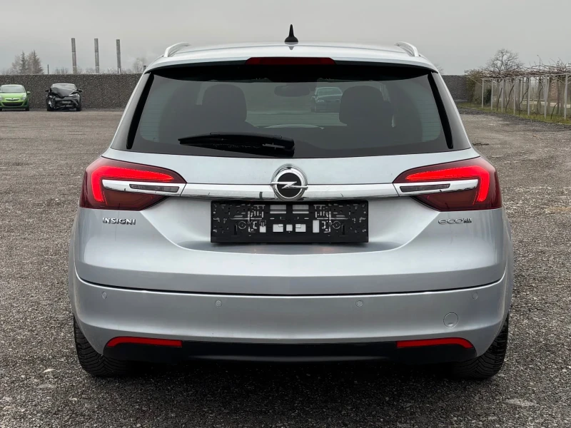 Opel Insignia SPORTS TOURER, снимка 6 - Автомобили и джипове - 52561911