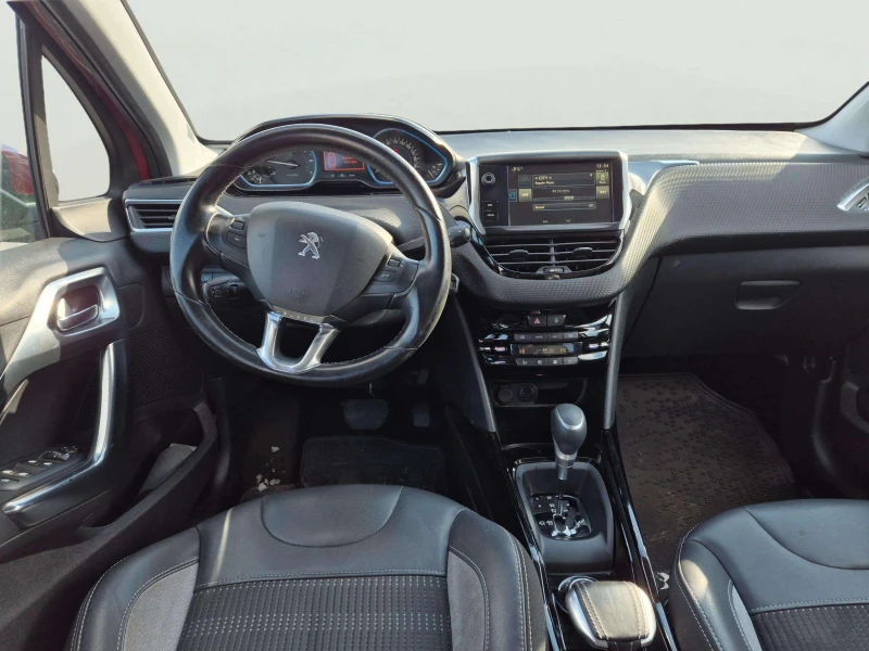 Peugeot 2008 1.2 I, снимка 11 - Автомобили и джипове - 53079512