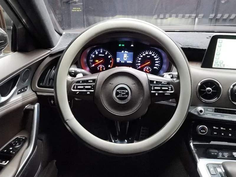 Kia Stinger 2.0 Turbo 2Wd Platinum, снимка 13 - Автомобили и джипове - 55652343
