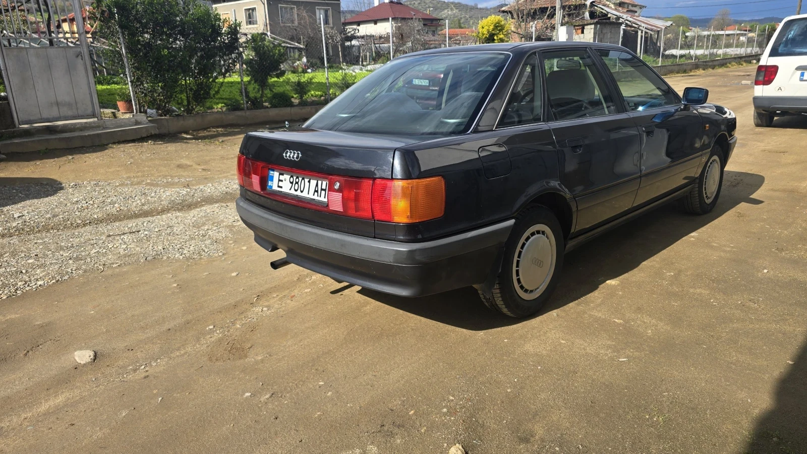 Audi 80 1.8 - изображение 7
