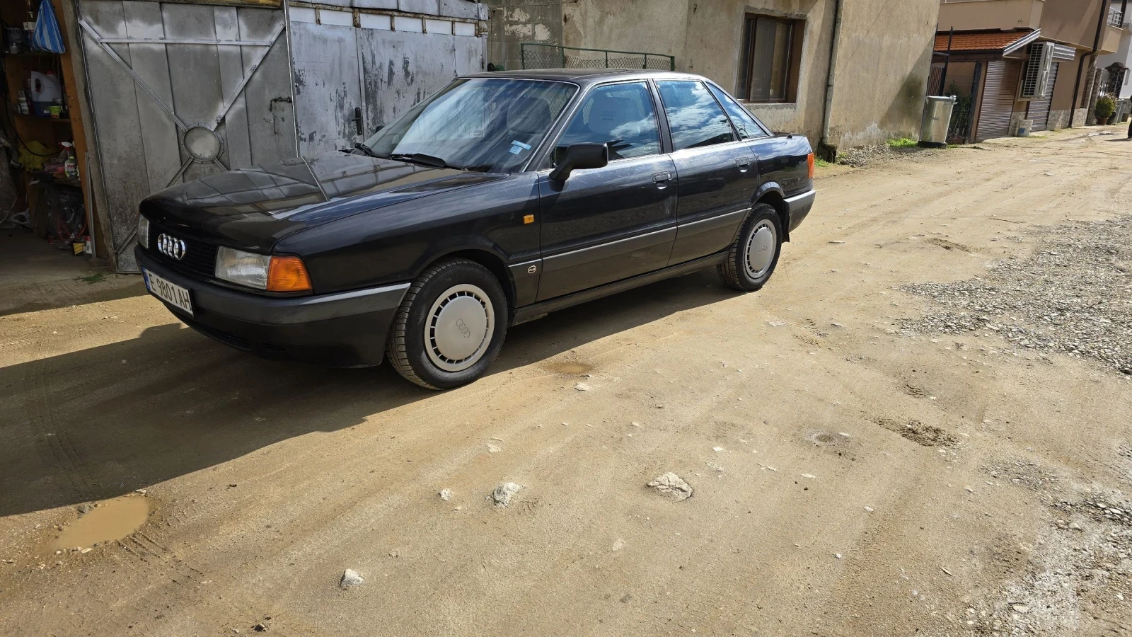 Audi 80 1.8 - изображение 4