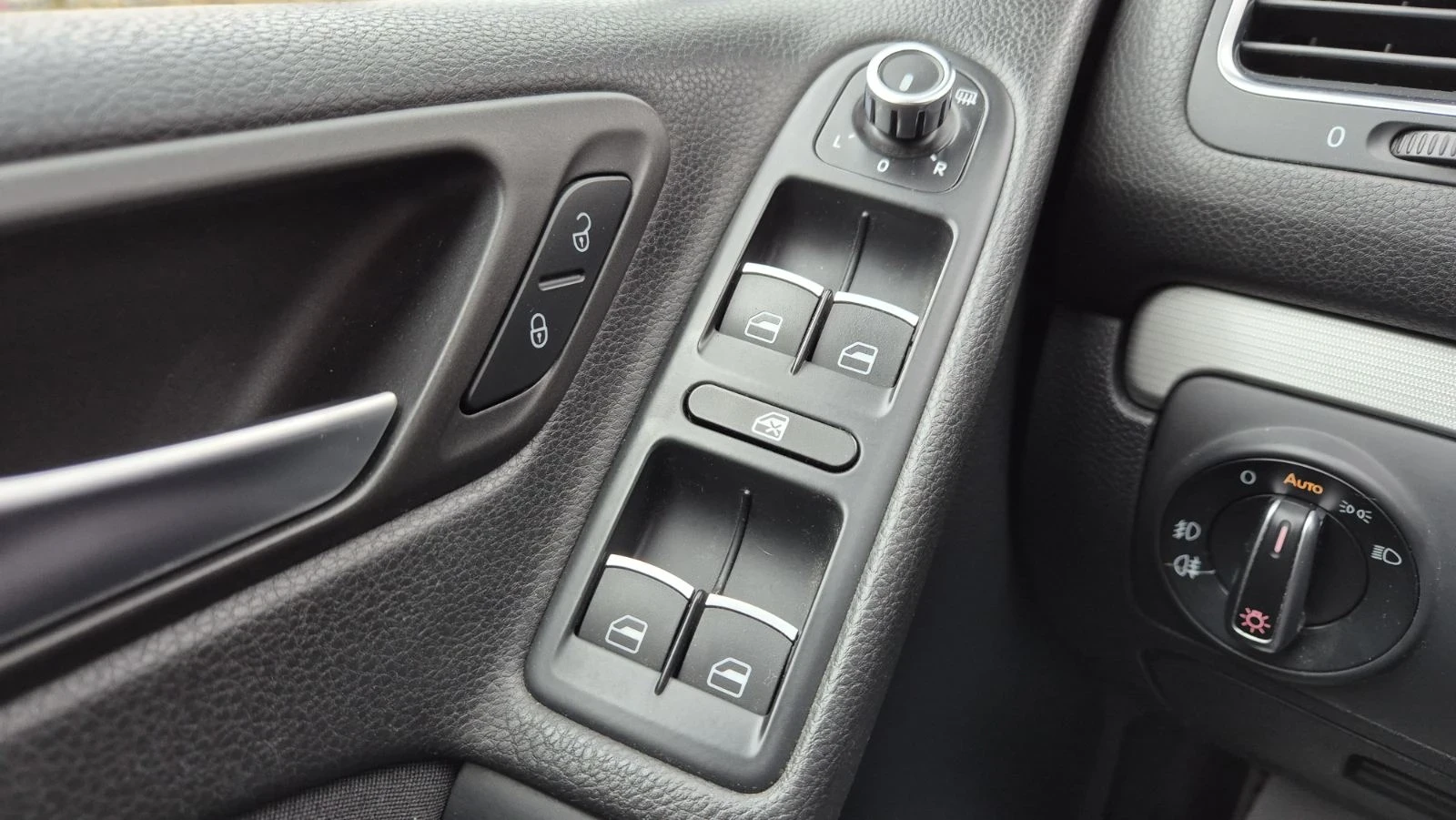 VW Golf R-LINE  | Mobile.bg   11