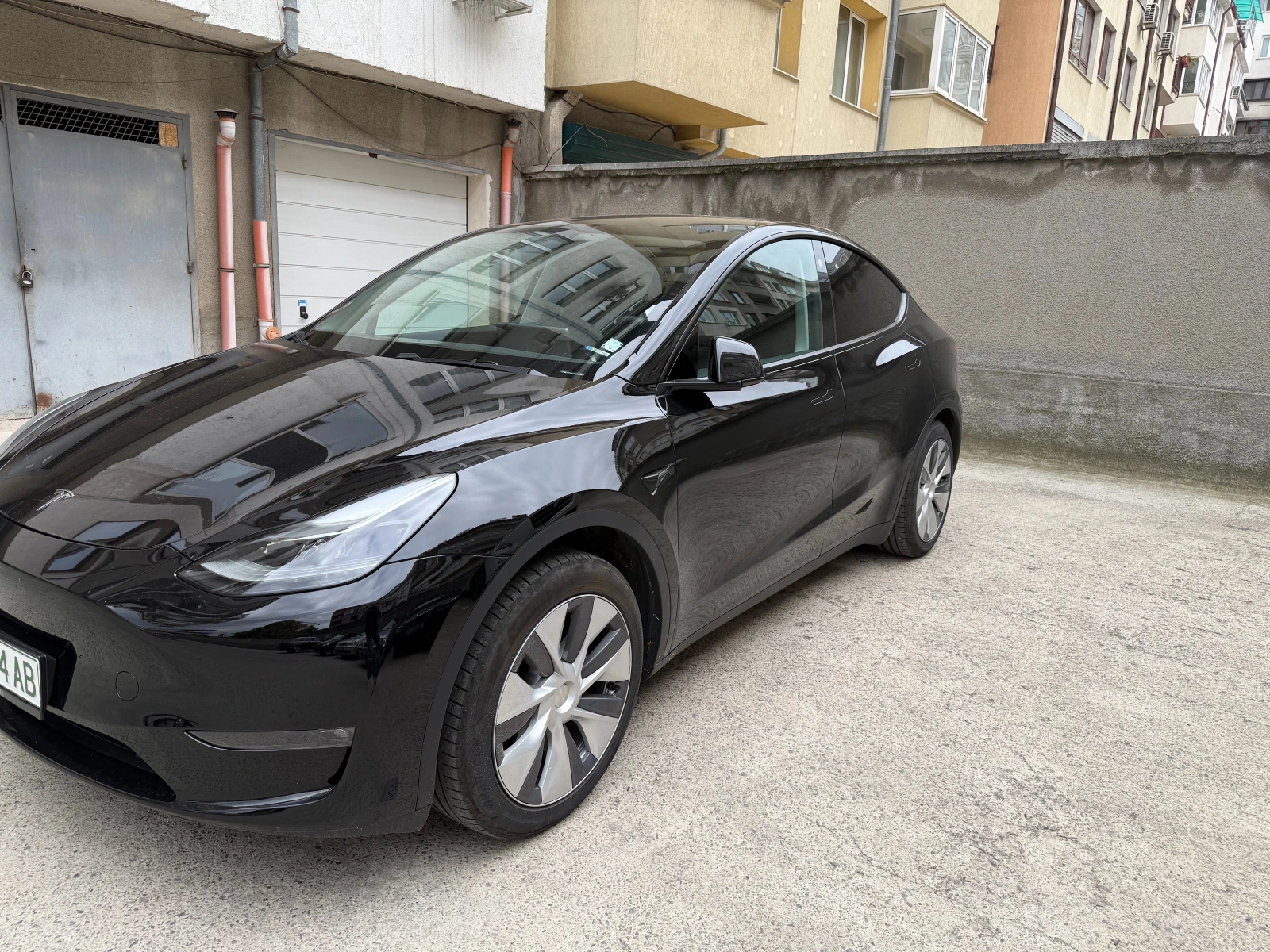 Tesla Model Y Long Range Dual Motor AWD | Mobile.bg   3