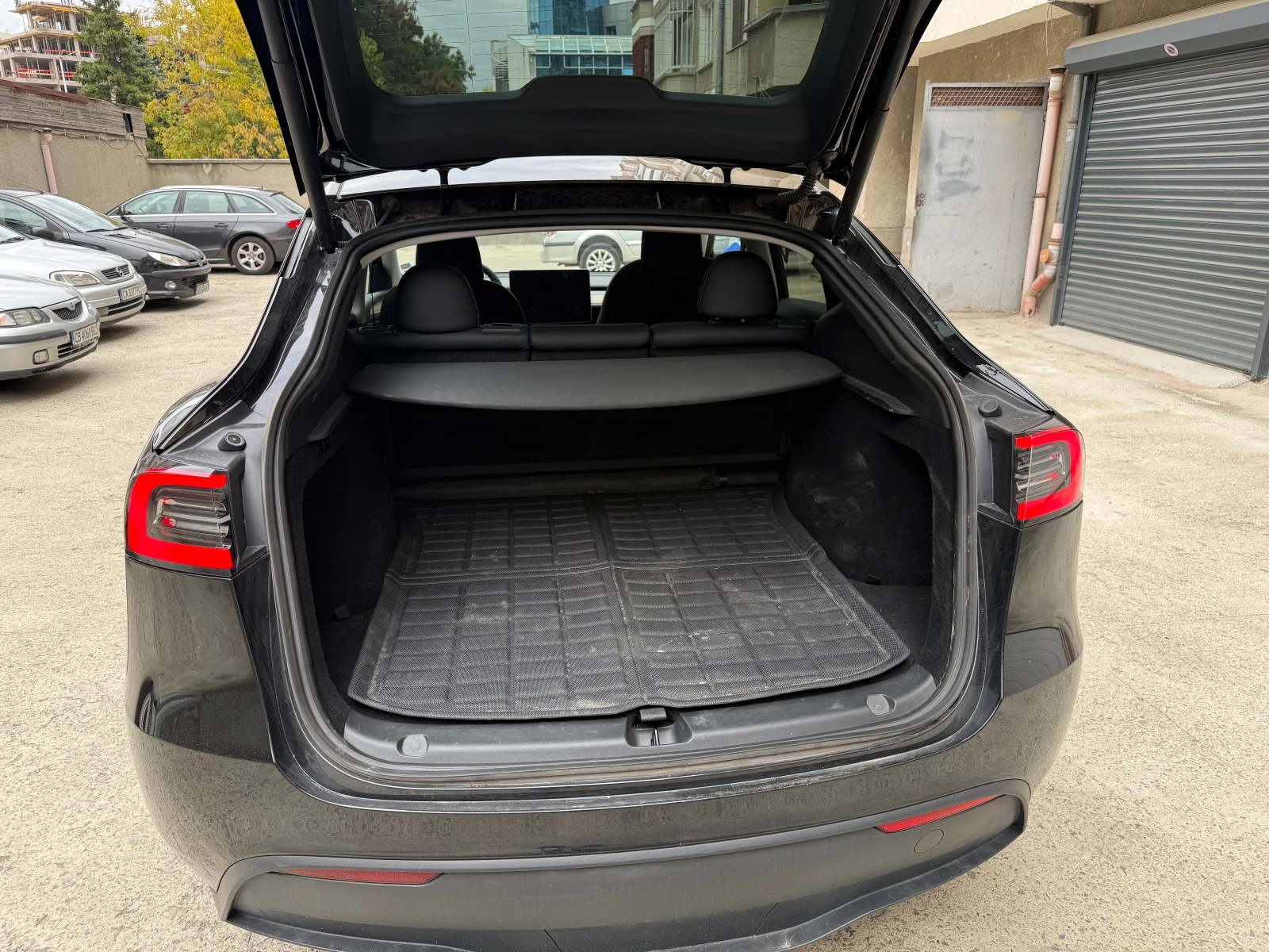 Tesla Model Y Long Range Dual Motor AWD | Mobile.bg   9