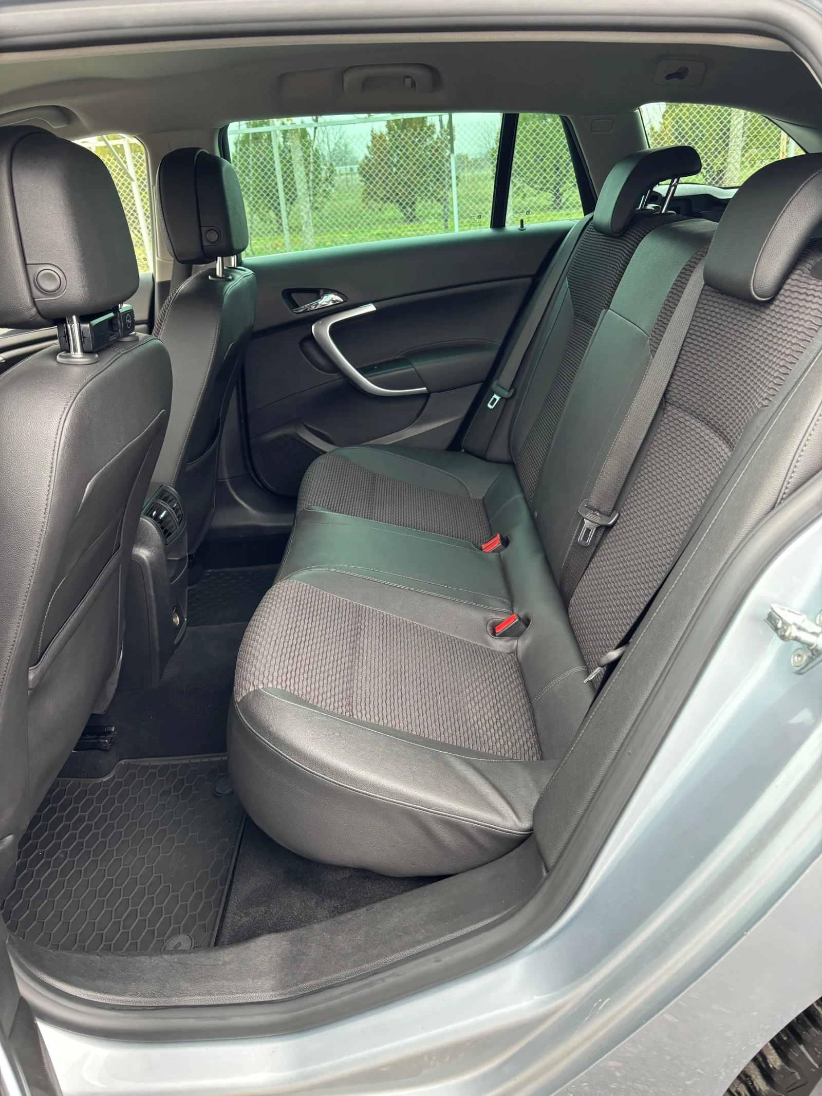 Opel Insignia SPORTS TOURER | Mobile.bg   11