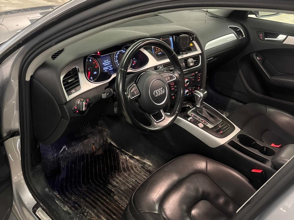 Audi A4 Komfort plus /CARFAX /Heated seats/Keyless - изображение 6