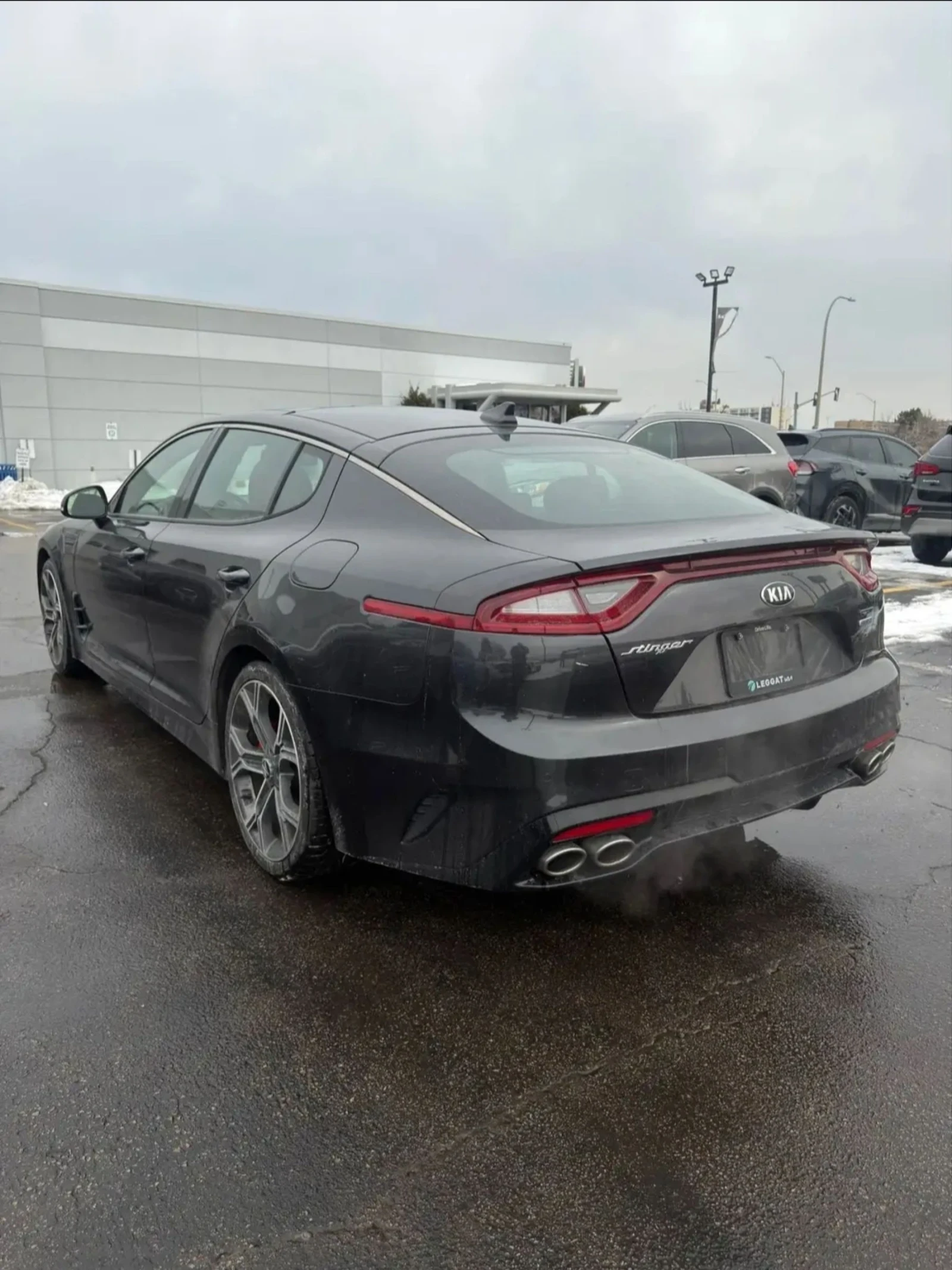 Kia Stinger 2021/3.3T/PANO/ОБДУХ/ПОДГРЕВ/360/ЧИСТ КАРФАКС, снимка 6 - Автомобили и джипове - 53802181