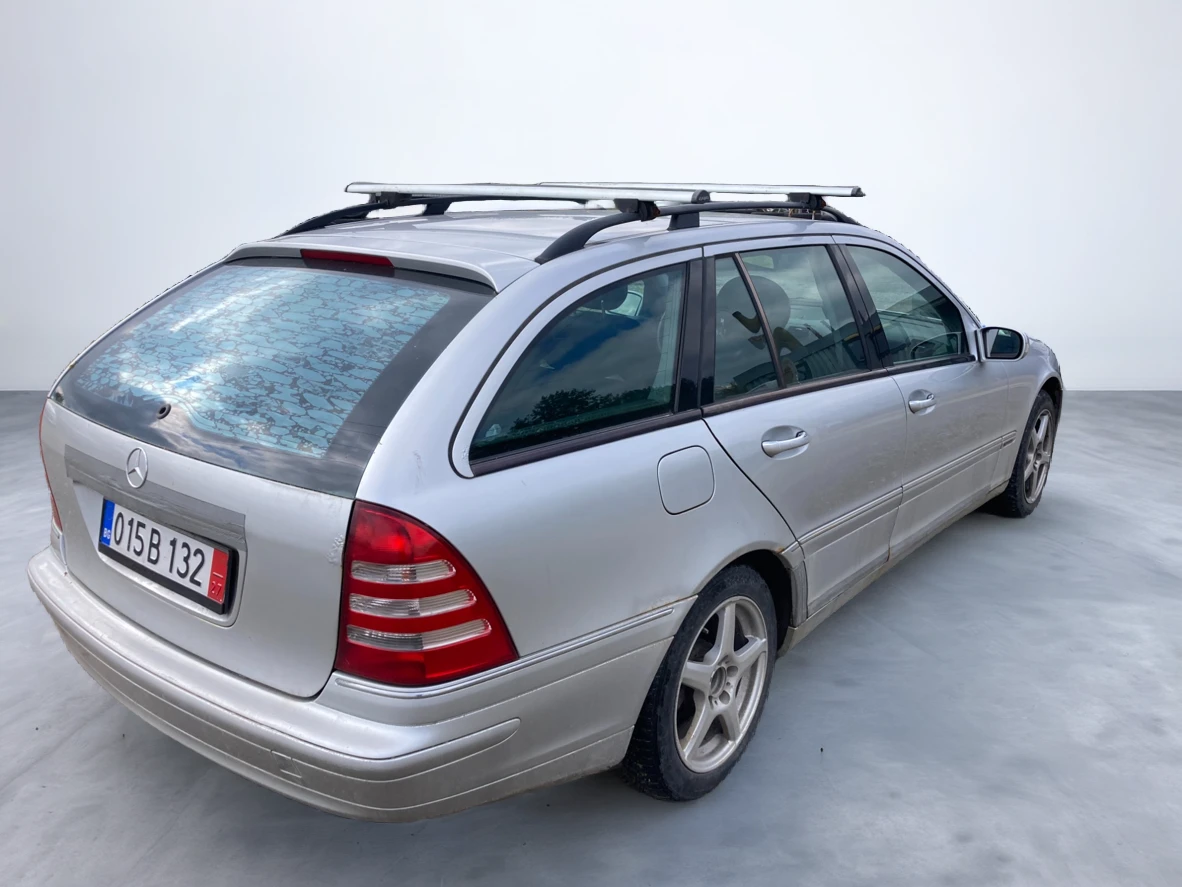 Mercedes-Benz C 270 CDI, снимка 3 - Автомобили и джипове - 54374885