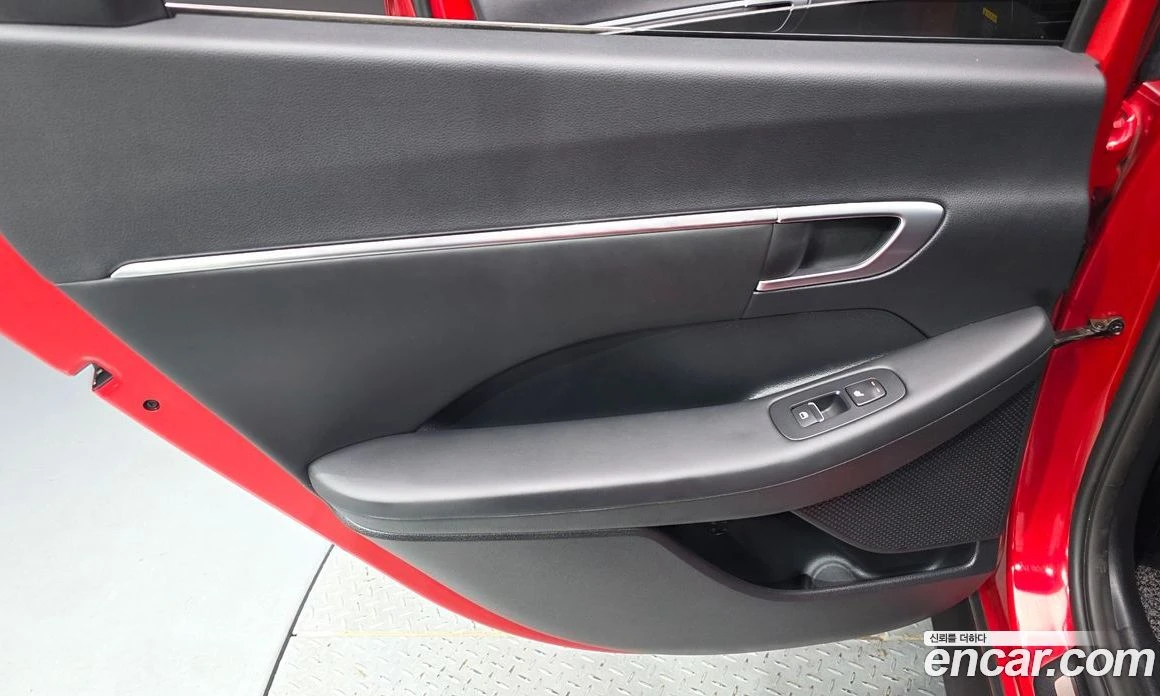 Hyundai Sonata 2.0 Premium, снимка 15 - Автомобили и джипове - 55676653