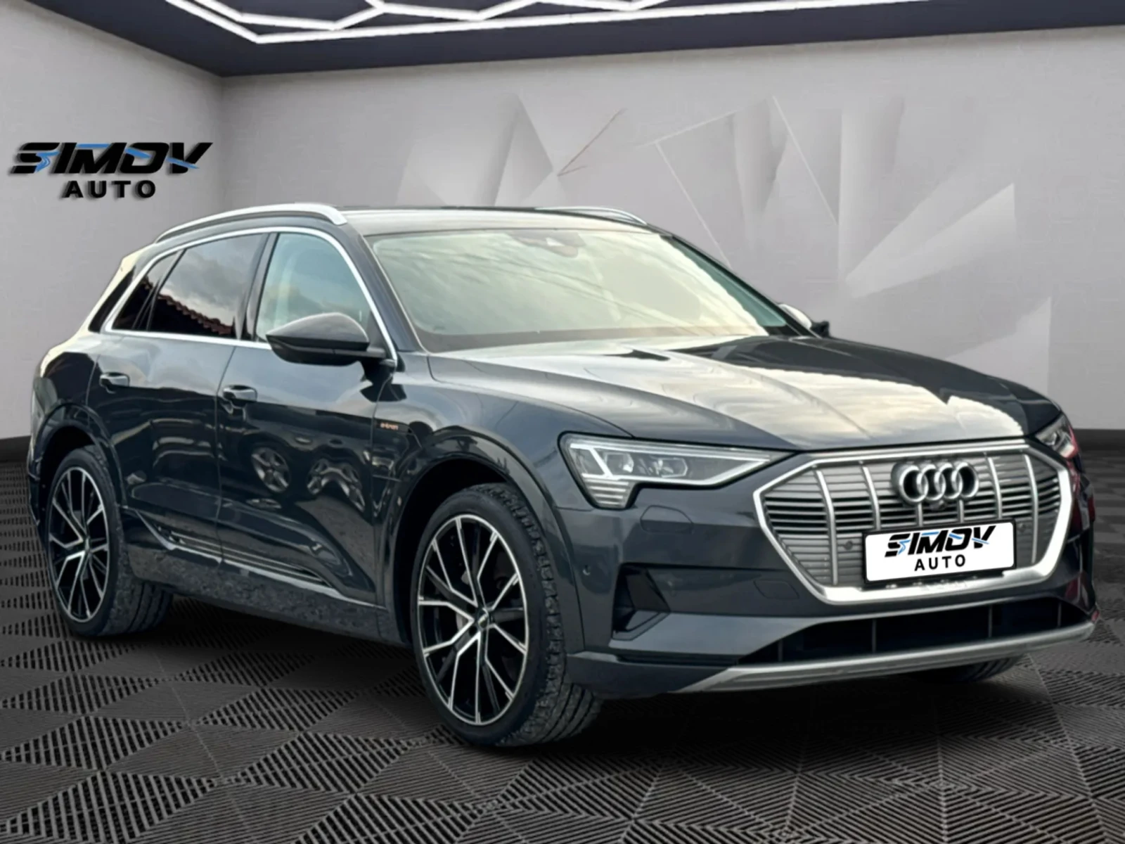 Audi E-Tron 55 95KWH HEAD-UP ОБДУХВАНЕ KEYLESSGO КАМЕРИ 360