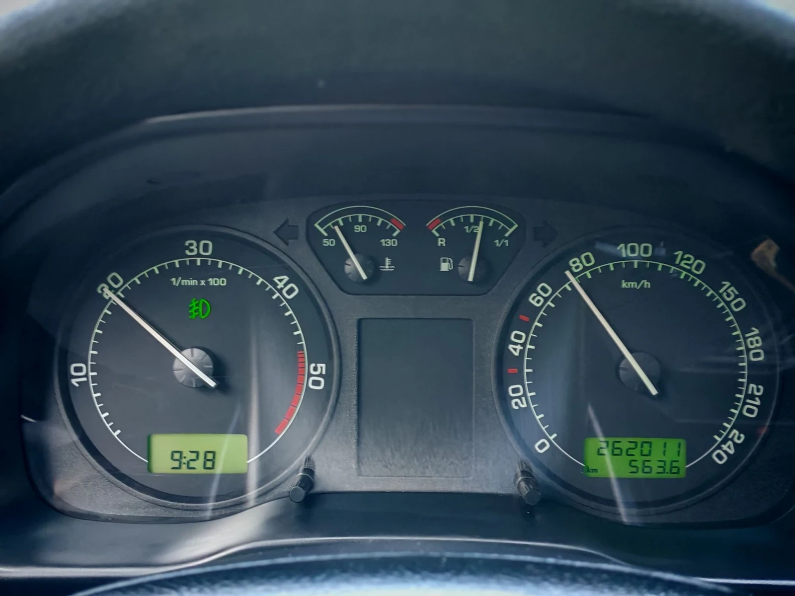 Skoda Octavia 1.9TDI(90)* FACELIFT* COLLECTION-EDITION* , снимка 16 - Автомобили и джипове - 56241714