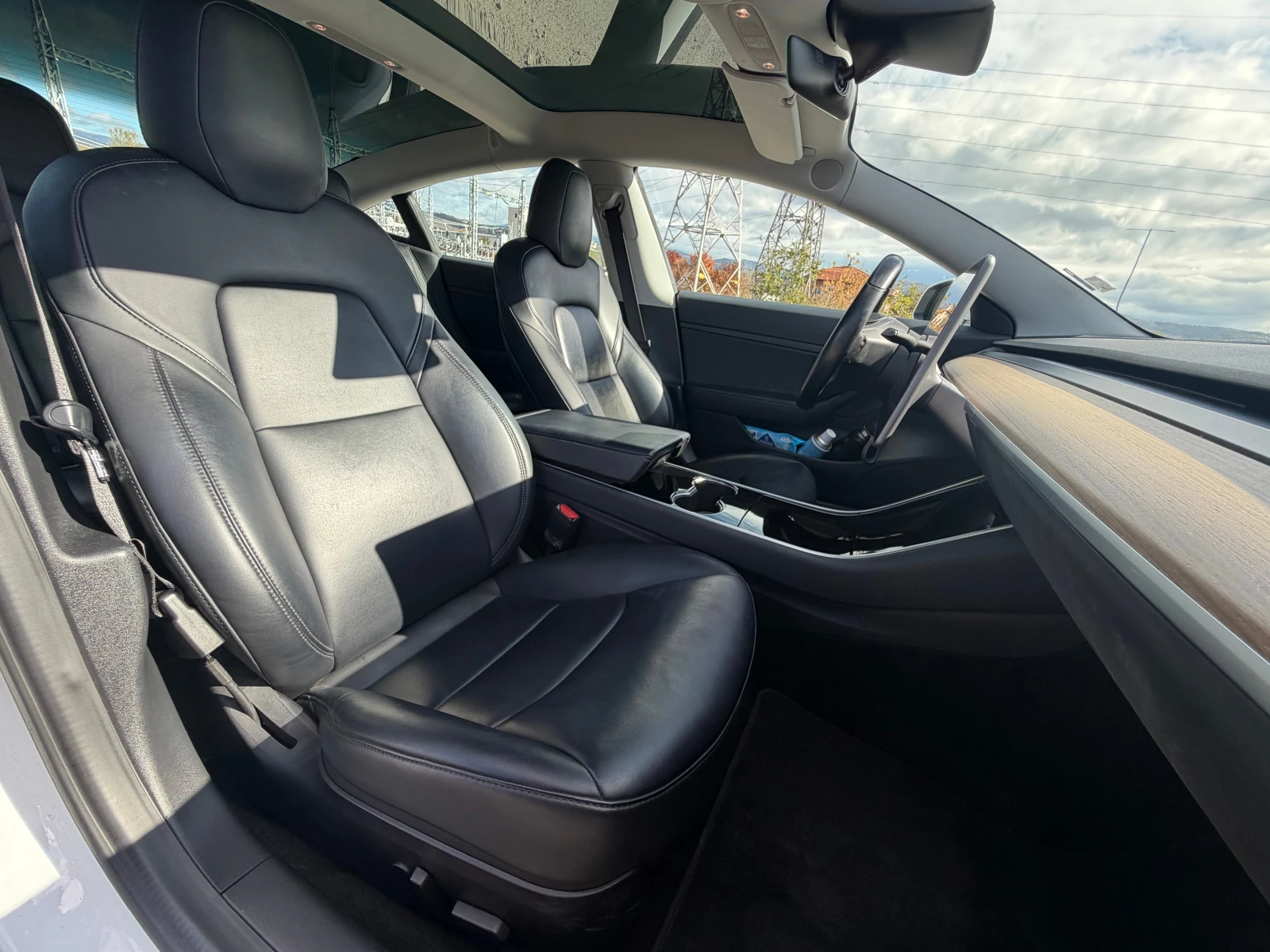 Tesla Model 3 Standart Range + , снимка 11 - Автомобили и джипове - 56725410