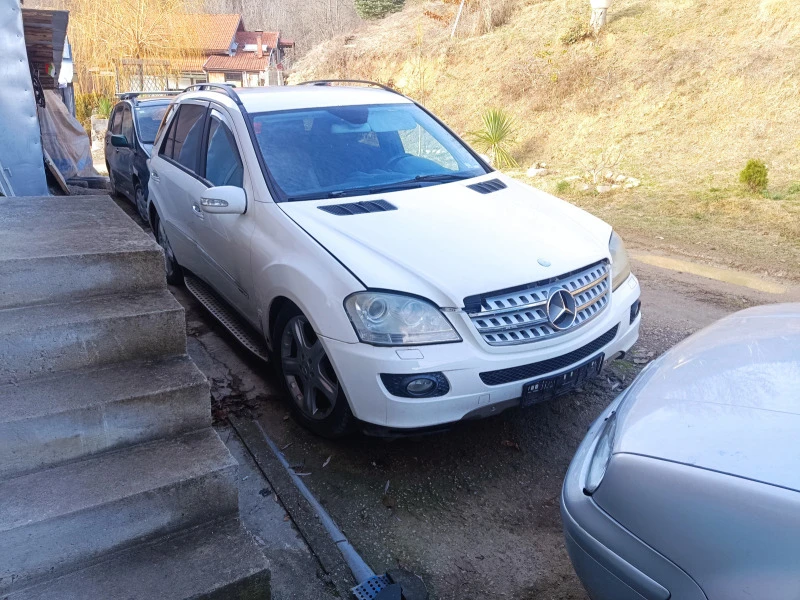 Mercedes-Benz ML 320 Air Matic , снимка 2 - Автомобили и джипове - 47082778