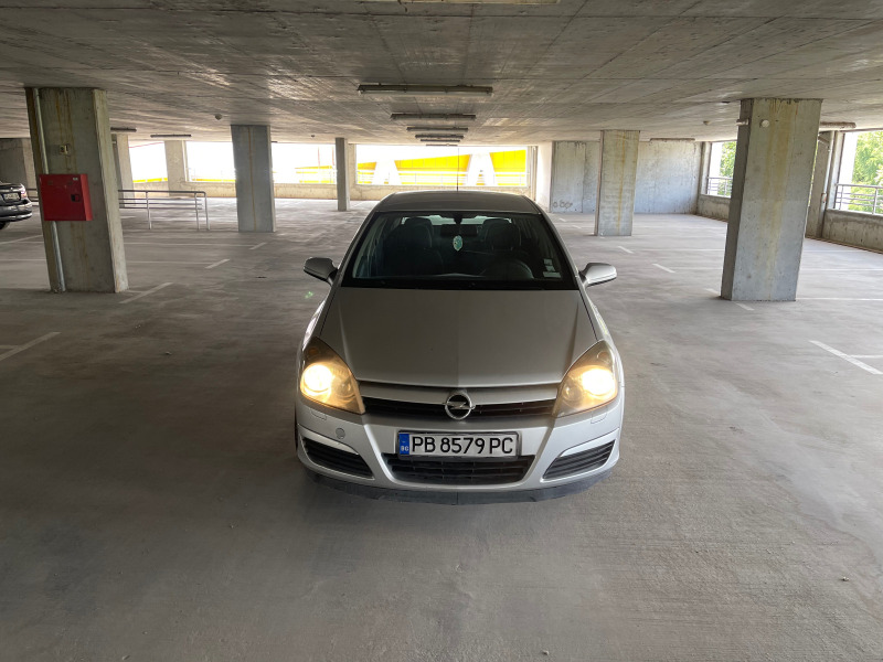Opel Astra 1.6i ГАЗ КЛИМАТРОНИК 4ВРАТИ НОВИ ГУМИ, снимка 7 - Автомобили и джипове - 46358379