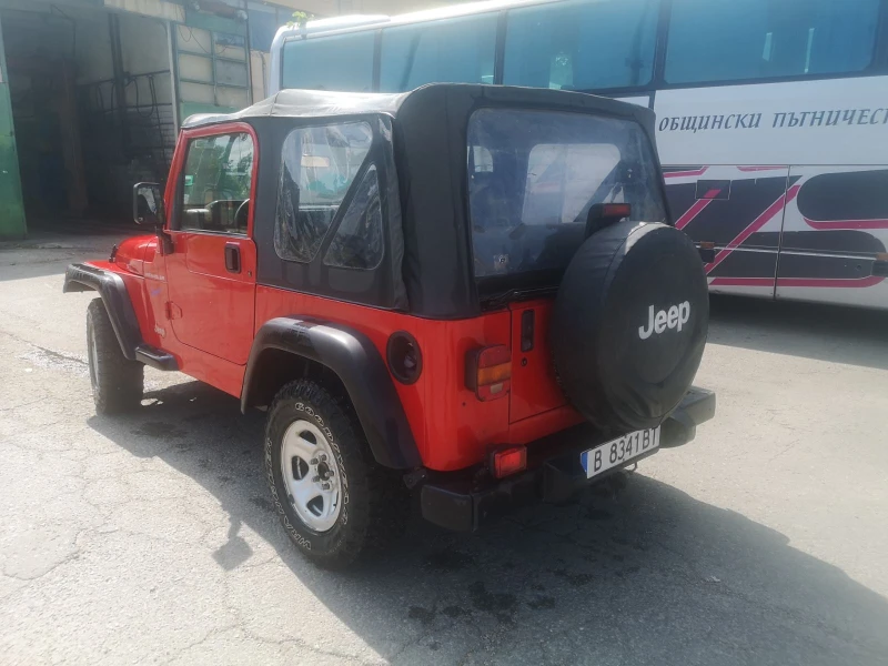 Jeep Wrangler, снимка 6 - Автомобили и джипове - 47664622