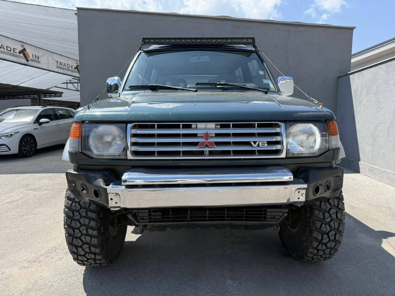 Mitsubishi Pajero 3.0 V6 GLS, снимка 2 - Автомобили и джипове - 51450646