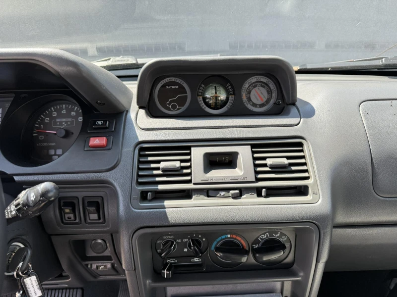 Mitsubishi Pajero 3.0 V6 GLS, снимка 12 - Автомобили и джипове - 51450646