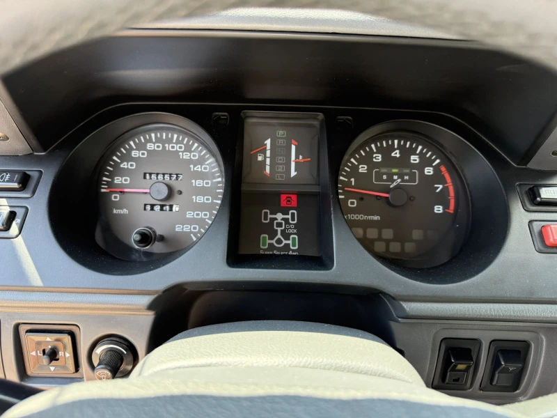 Mitsubishi Pajero 3.0 V6 GLS, снимка 11 - Автомобили и джипове - 51450646