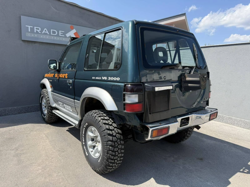 Mitsubishi Pajero 3.0 V6 GLS, снимка 6 - Автомобили и джипове - 51450646