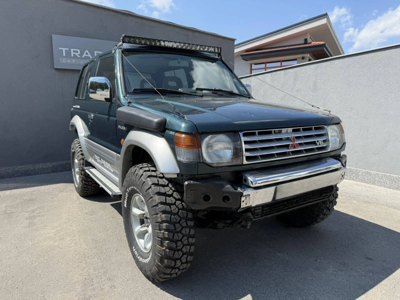Mitsubishi Pajero 3.0 V6 GLS, снимка 3 - Автомобили и джипове - 51450646