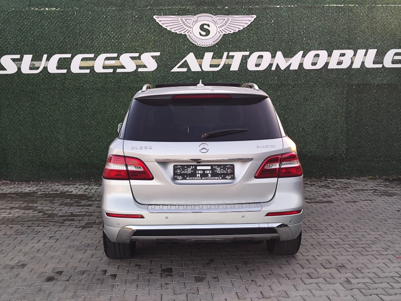 Mercedes-Benz ML 350 AMG* HARMAN* PANORAMA* PODGREV* LINEASIST* LIZING, снимка 4 - Автомобили и джипове - 52529211
