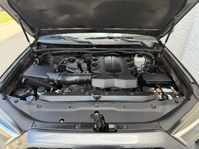 Toyota 4runner * 4WD 4dr V6 SR5 * CARFAX * БЕЗ ПЪРВОНАЧАЛНА ВНОСК, снимка 13 - Автомобили и джипове - 52852309