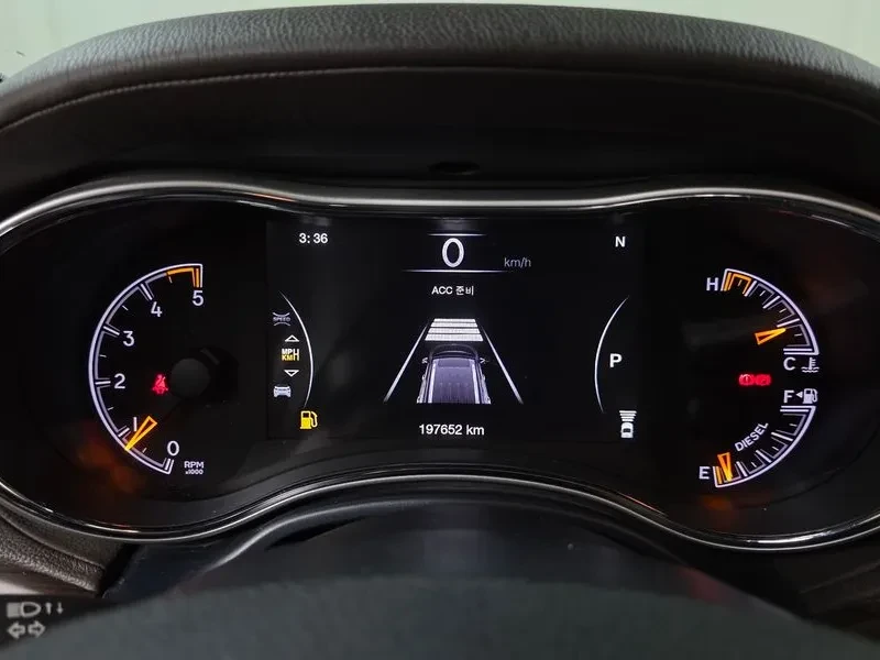 Jeep Cherokee 3.0 Diesel Overland - изображение 8