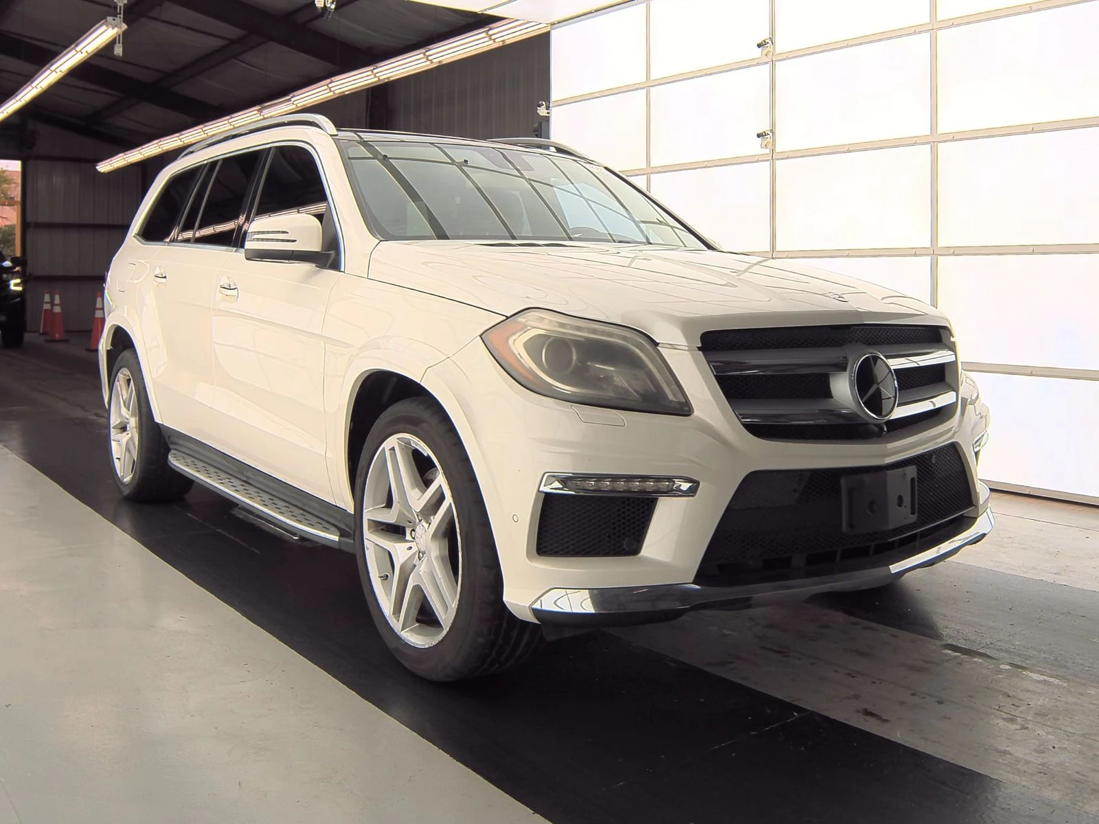 Mercedes-Benz GL 500 4MATIC* Обдух* Harman/Kardon* TВ* Дисторник* Пано* - изображение 3