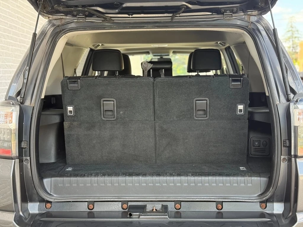 Toyota 4runner * 4WD 4dr V6 SR5 * CARFAX * БЕЗ ПЪРВОНАЧАЛНА ВНОСК - изображение 10