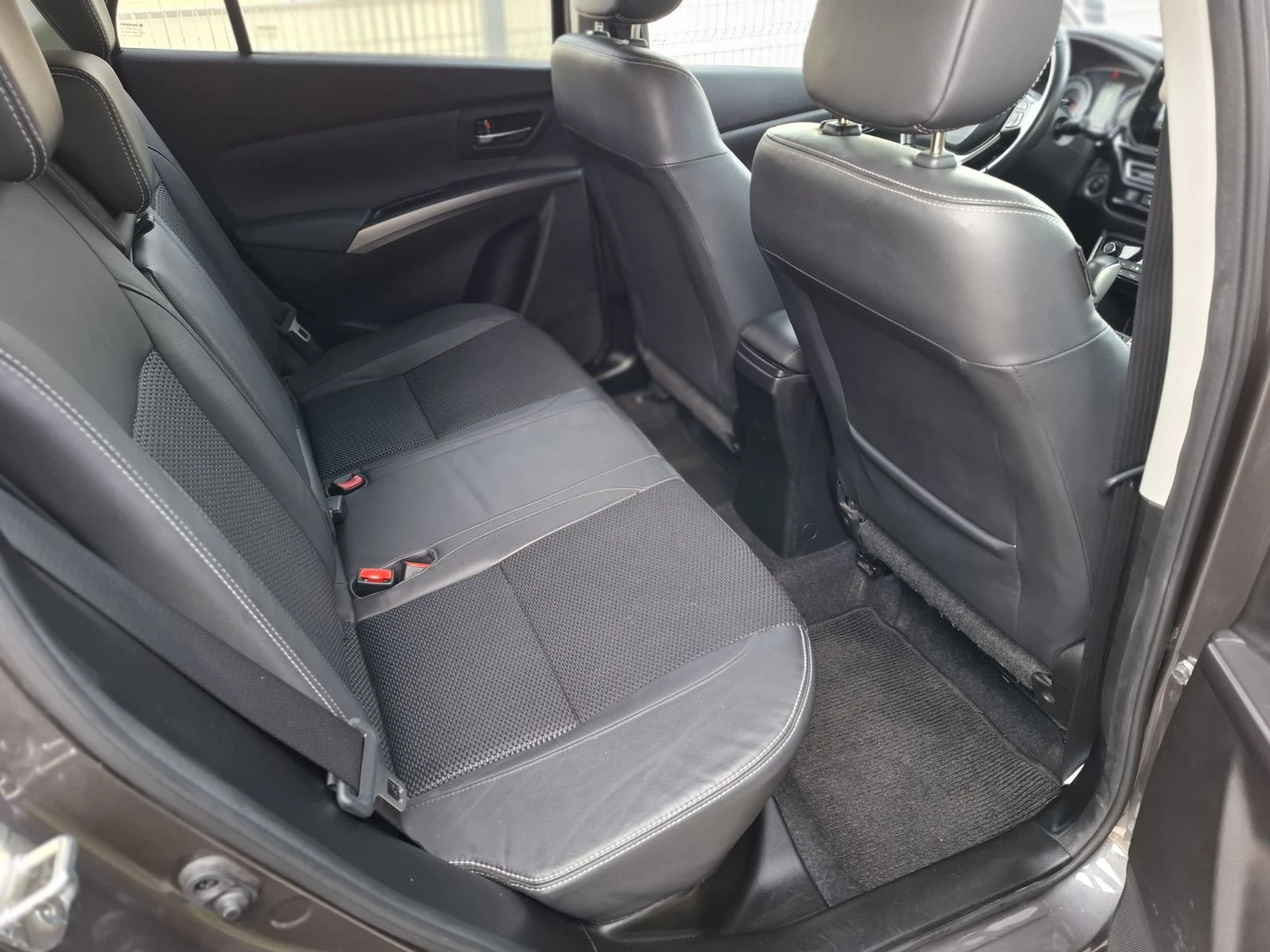Suzuki SX4 S-Cross GLX 6AT 4x4 Hybrid | Mobile.bg � ����������� 10