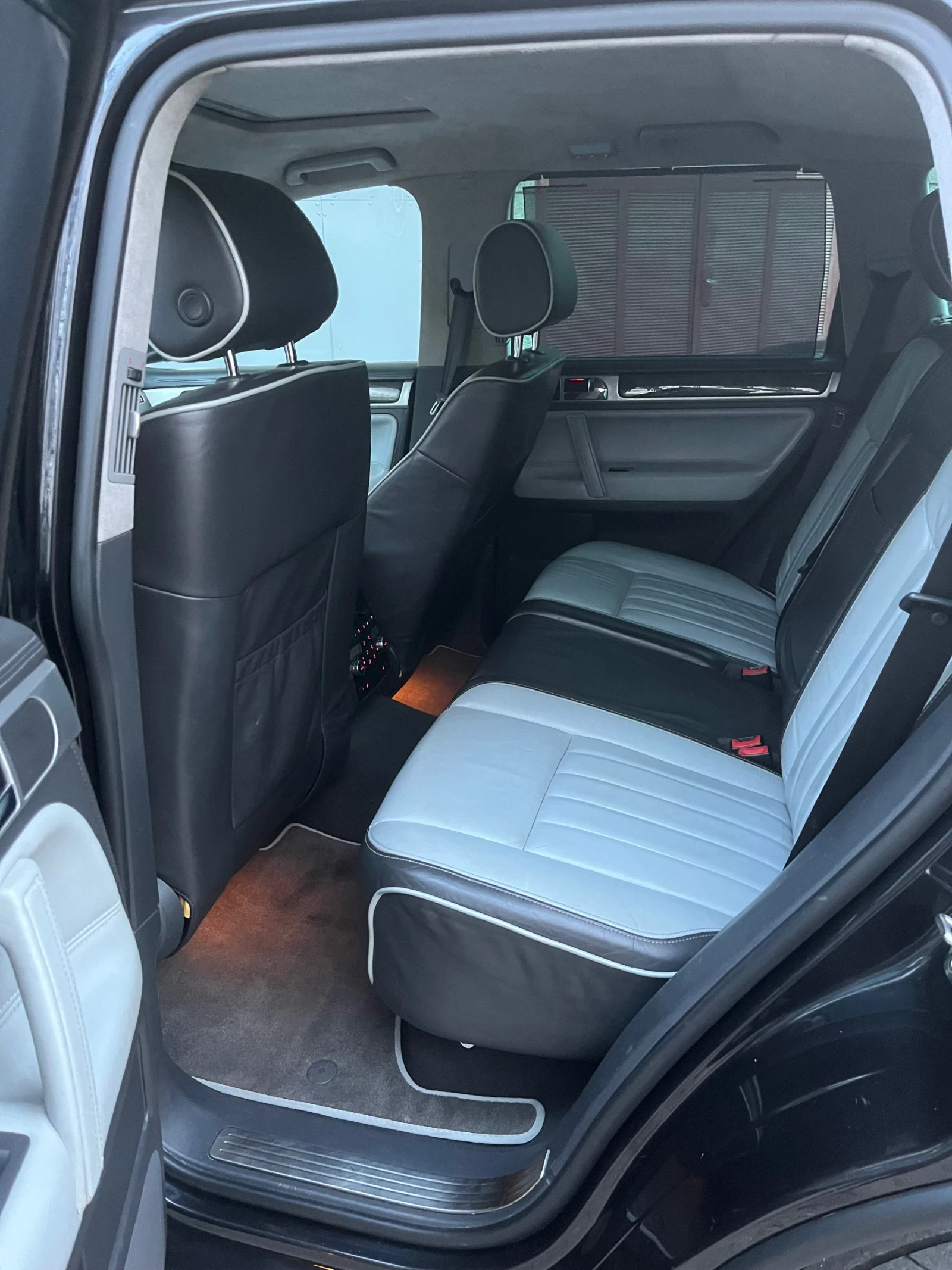 VW Touareg R line , снимка 11 - Автомобили и джипове - 53620742