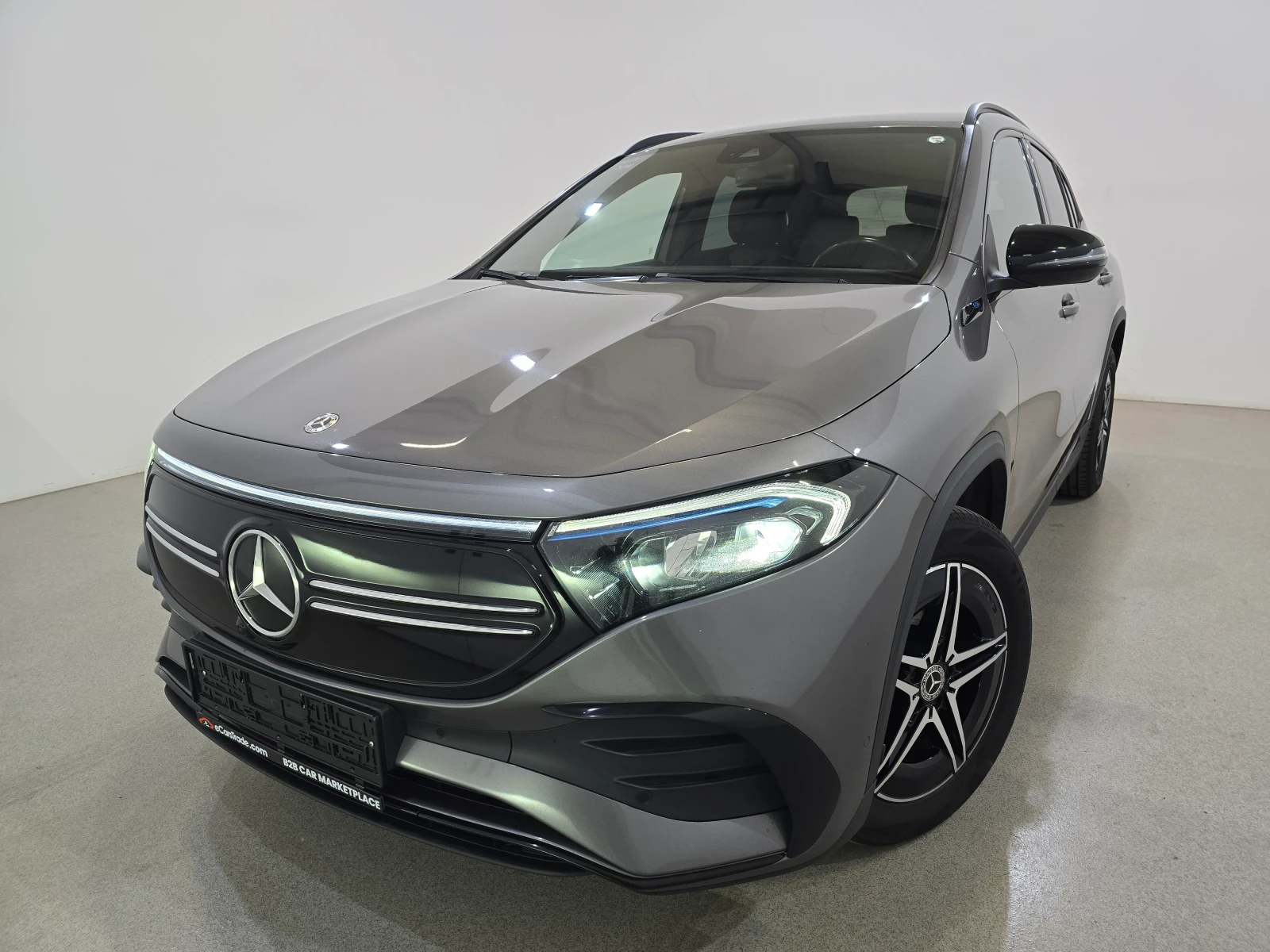 Mercedes-Benz EQA 250 67KWH AMG, снимка 2 - Автомобили и джипове - 54114058