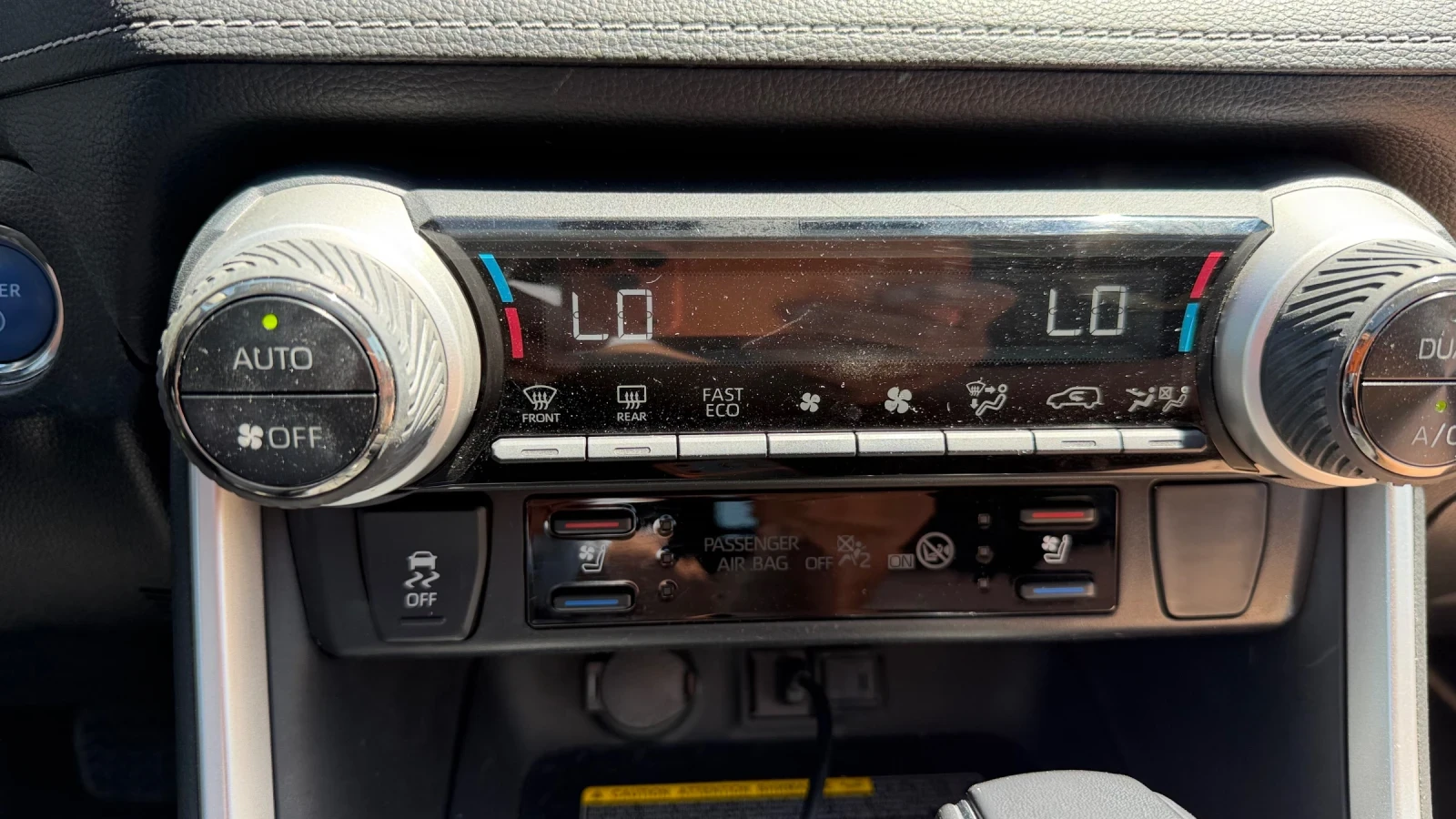 Toyota Rav4, снимка 11 - Автомобили и джипове - 54709552