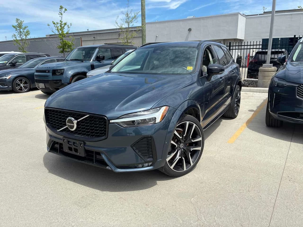 Volvo XC60 Ultimate Dark Theme  CARFAX