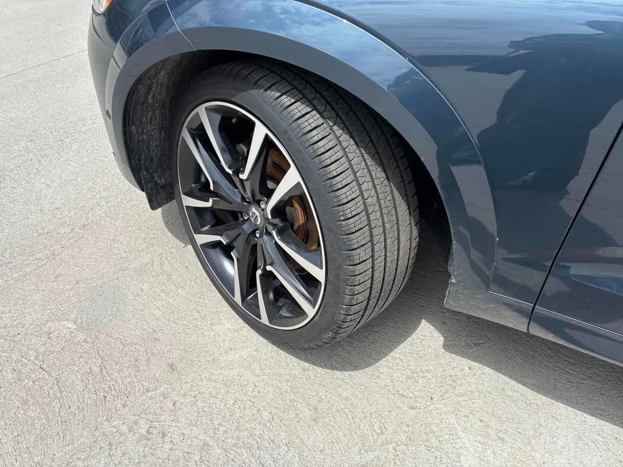 Volvo XC60 Ultimate Dark Theme  CARFAX, снимка 7 - Автомобили и джипове - 54756357