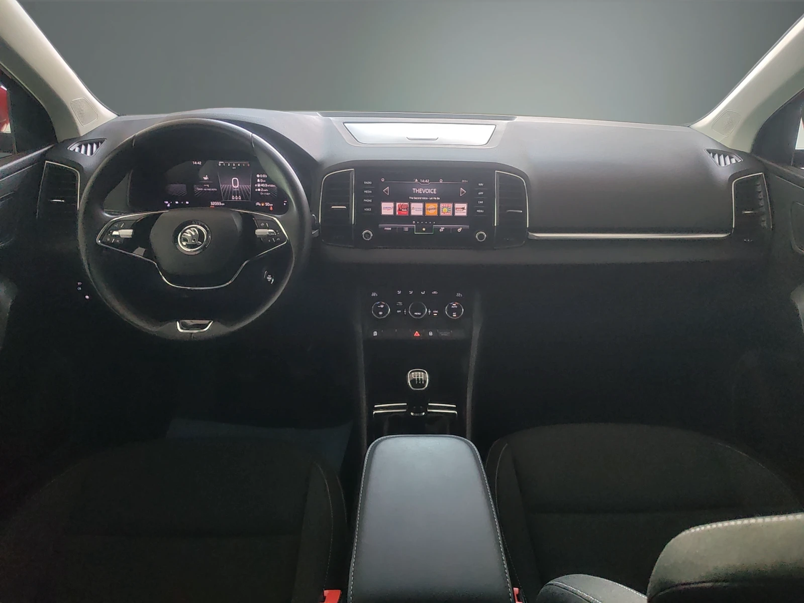 Skoda Karoq Амбишън 1.5 TSI / 150 к.с., снимка 11 - Автомобили и джипове - 55577314